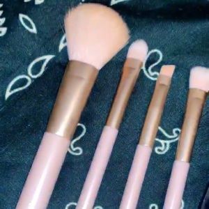 sorry horrible pictures ill post better ones tmr